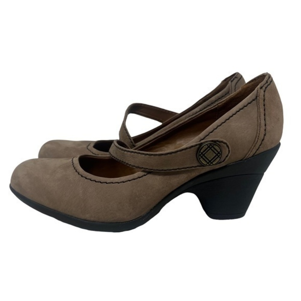 Naturalizer Clogs - Picture 3 of 11